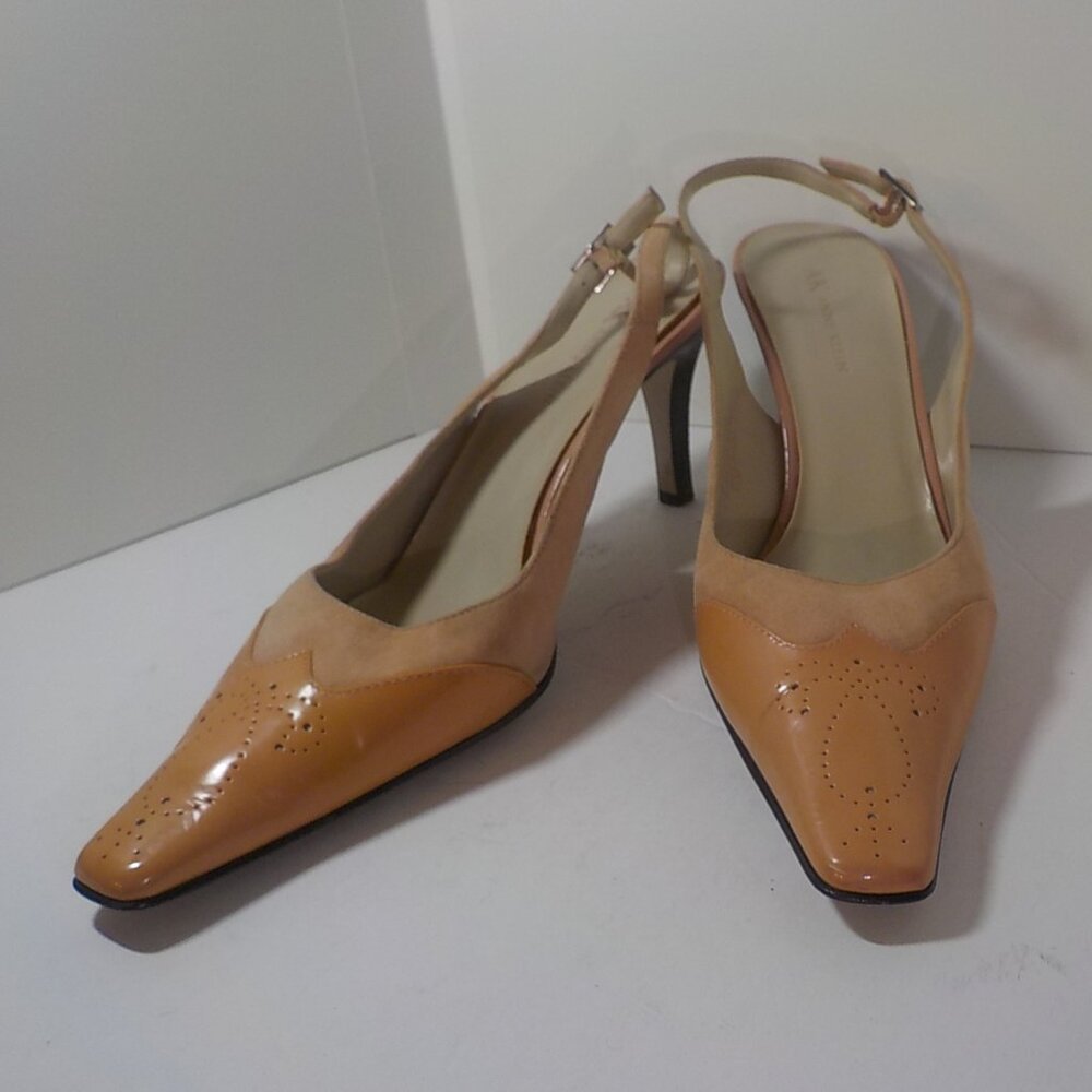 ANNE KLEIN, Peach/Pink Brushed Suede with Patent Leather Toe, Size: 9.5 Med